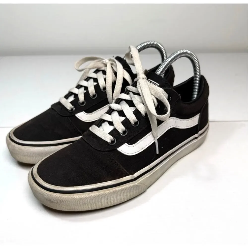 Vans Old Skool Low Black White Lace Up Skate Shoe Women’s 7.5